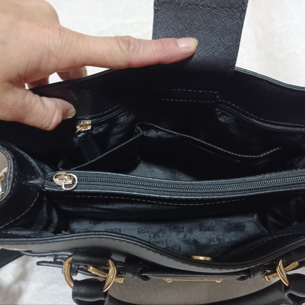 *Michael Kors Hamilton bag - Picture 8 of 14